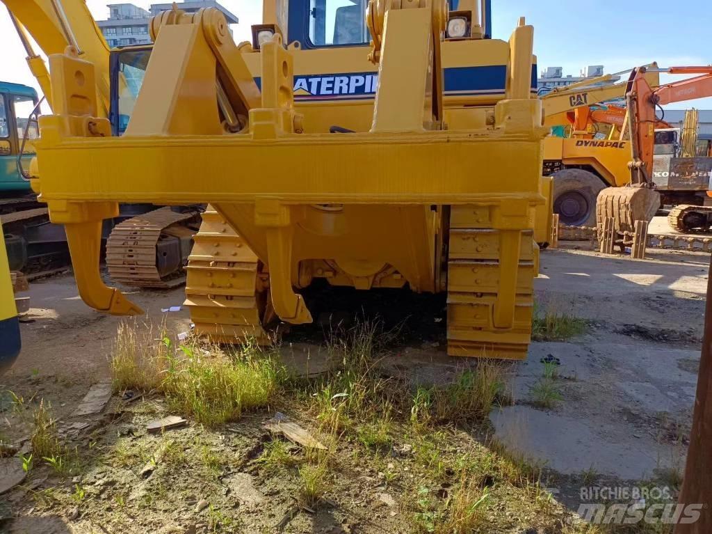 CAT D7R Väghyvlar