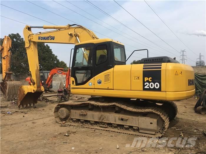 Komatsu PC 200-7 Bandgrävare