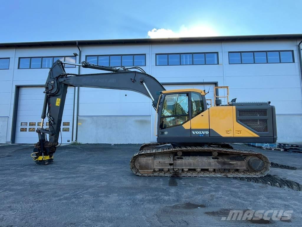 Volvo EC 250 E Bandgrävare