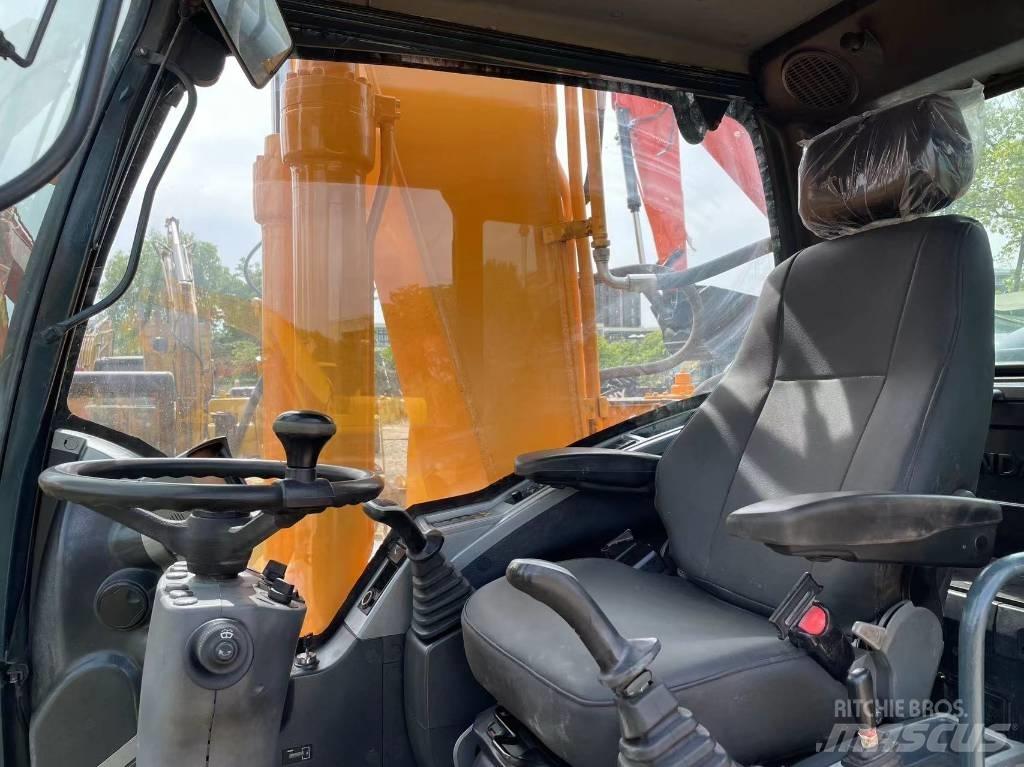 Hyundai R210W-9 Hjulgrävare