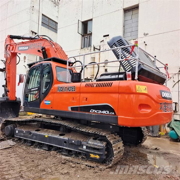 Doosan DX 340 LC Bandgrävare