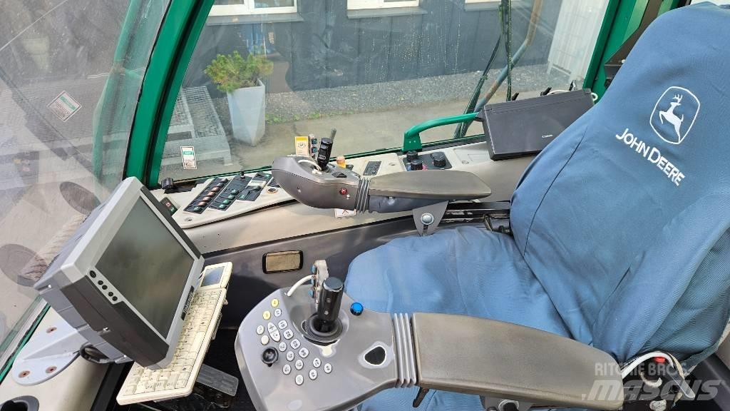 John Deere 1070 D Skördare
