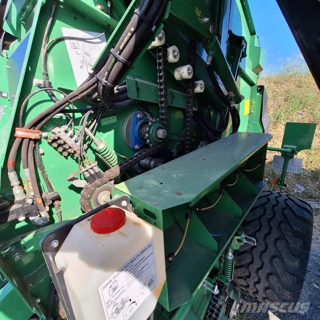 John Deere V 451 M Rundbalspressar