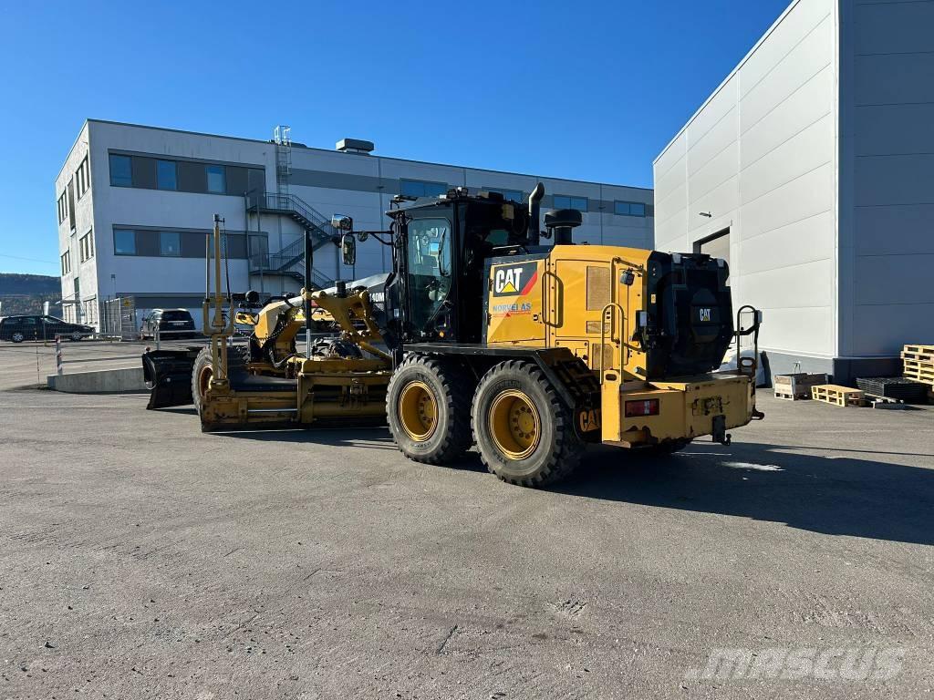 CAT 140 M 3 AWD Väghyvlar