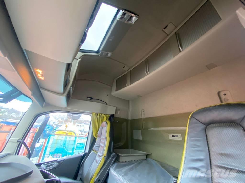 Volvo FH16 6X2 Skåpbilar