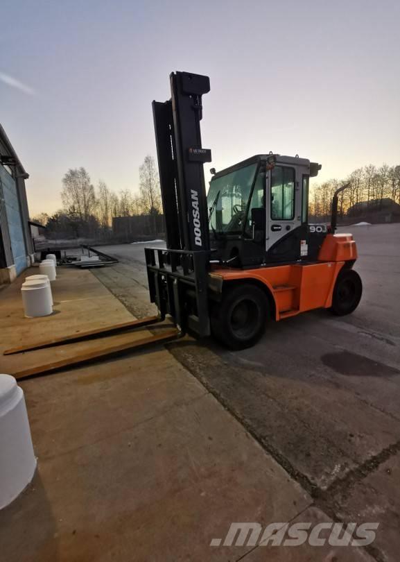 Doosan D90S-7 Dieselmotviktstruckar