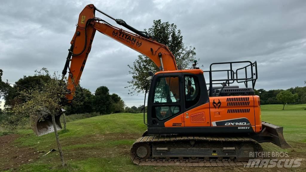 Doosan DX140LC-5 Bandgrävare