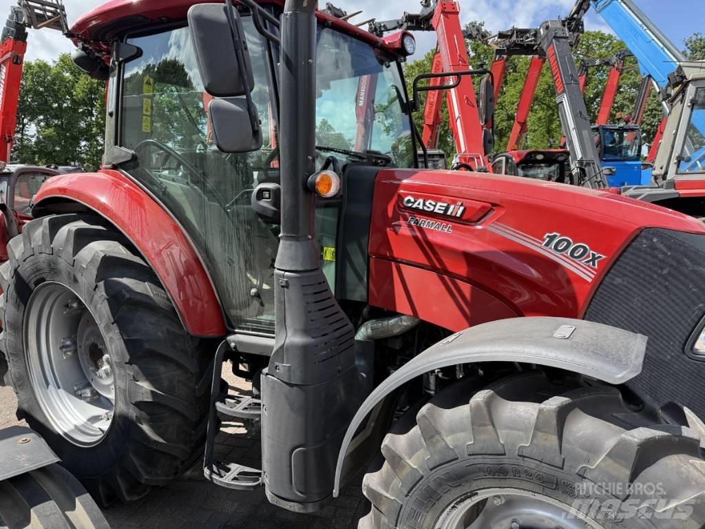 CASE Farmall 100X Traktorer