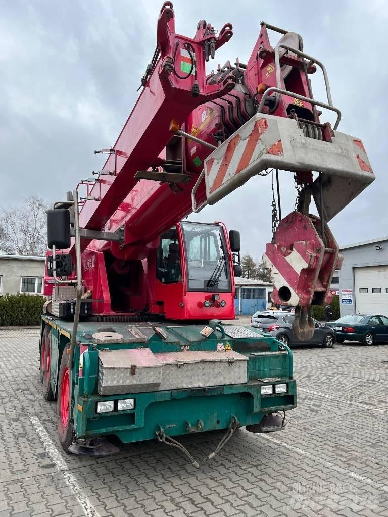 Demag AC 40-1 City Allterrängkranar