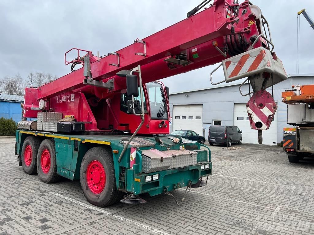 Demag AC 40-1 City Allterrängkranar