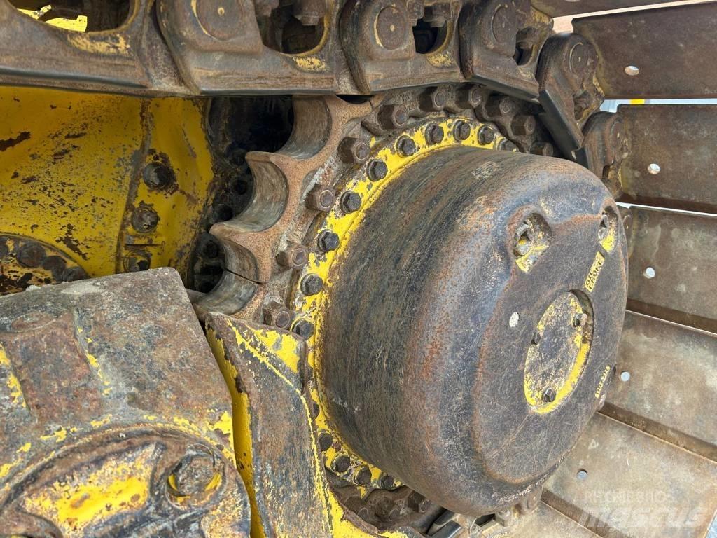 Komatsu D 65 WX-18 Bandschaktare