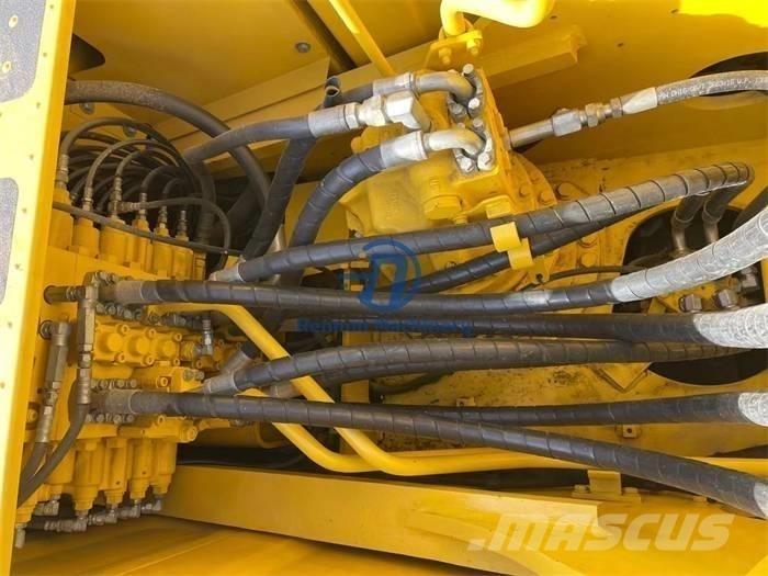 Komatsu PC 220-8 Bandgrävare