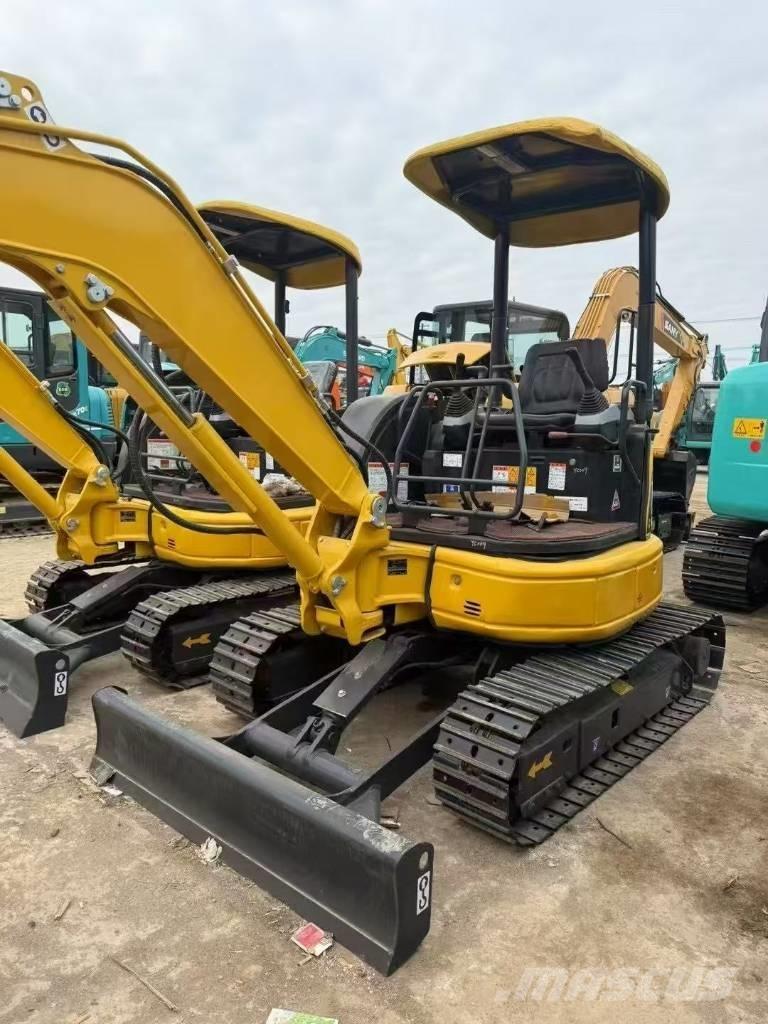 Komatsu 30 Bandgrävare