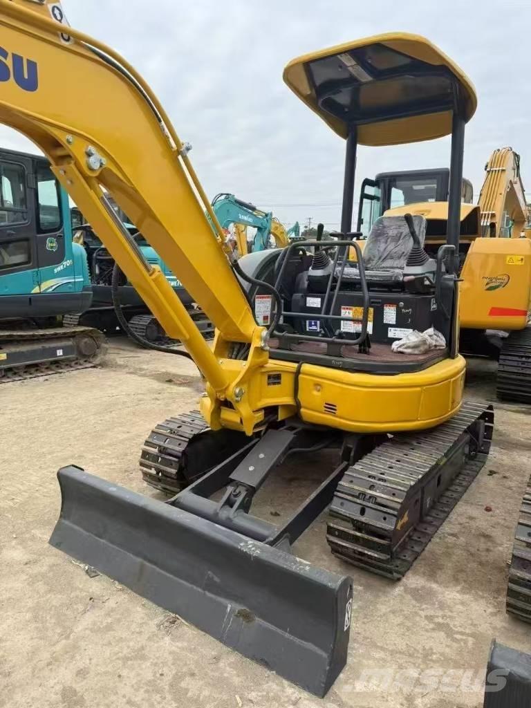 Komatsu 30 Bandgrävare