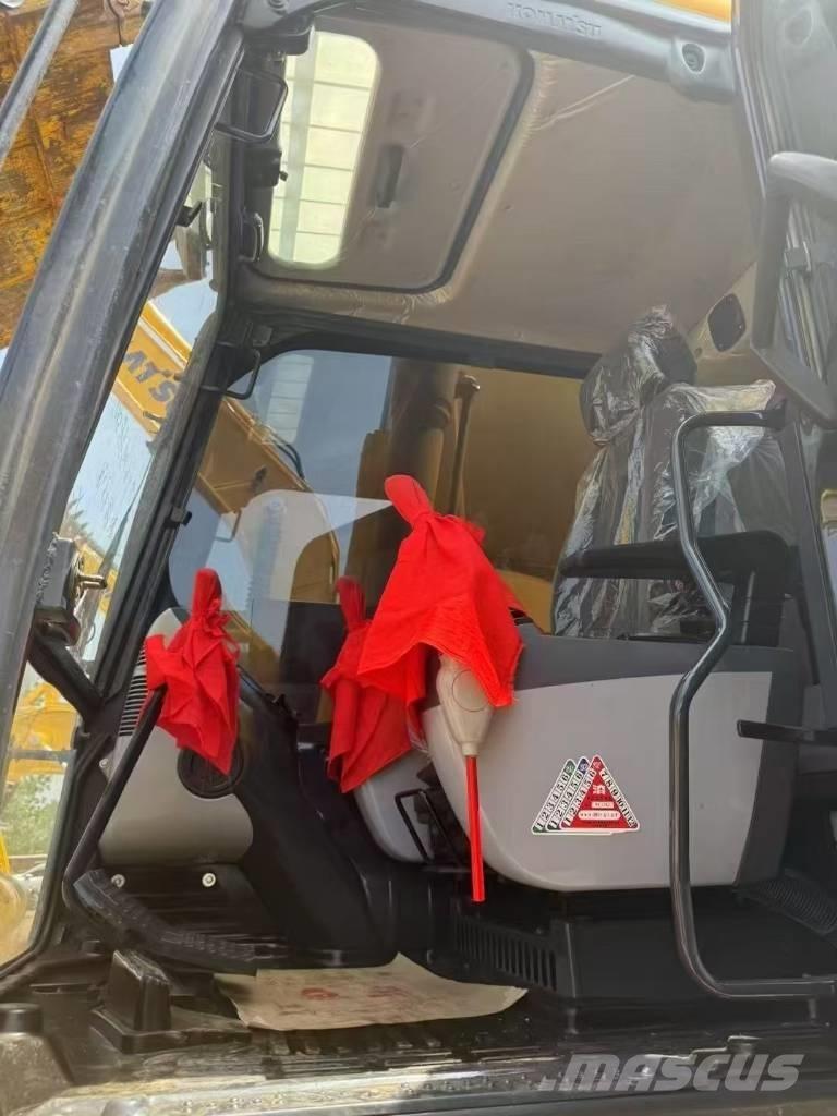 Komatsu 240LC-8 Bandgrävare
