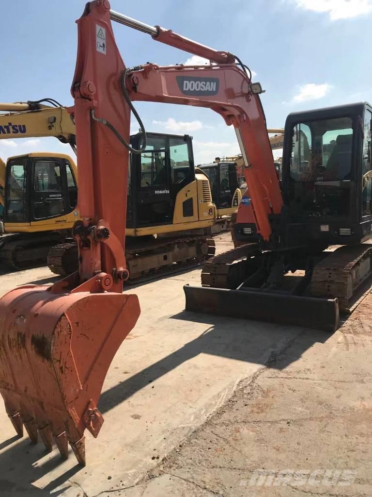 Doosan dx60 Bandgrävare