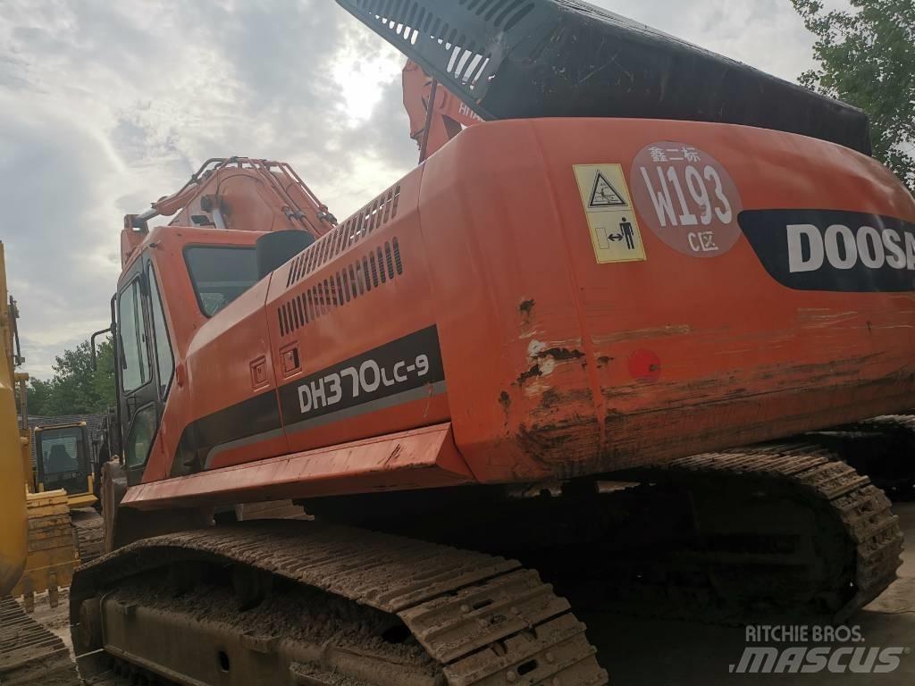 Doosan DH 370 LC-7 Bandgrävare