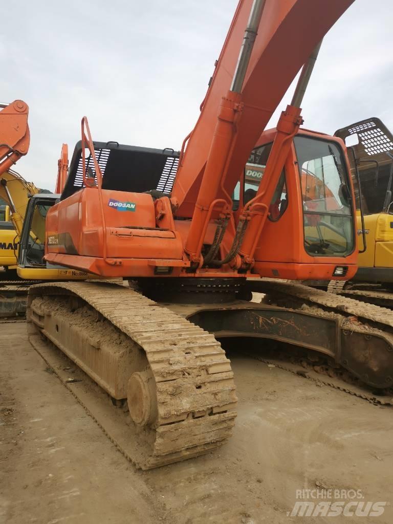 Doosan DH 370 LC-7 Bandgrävare
