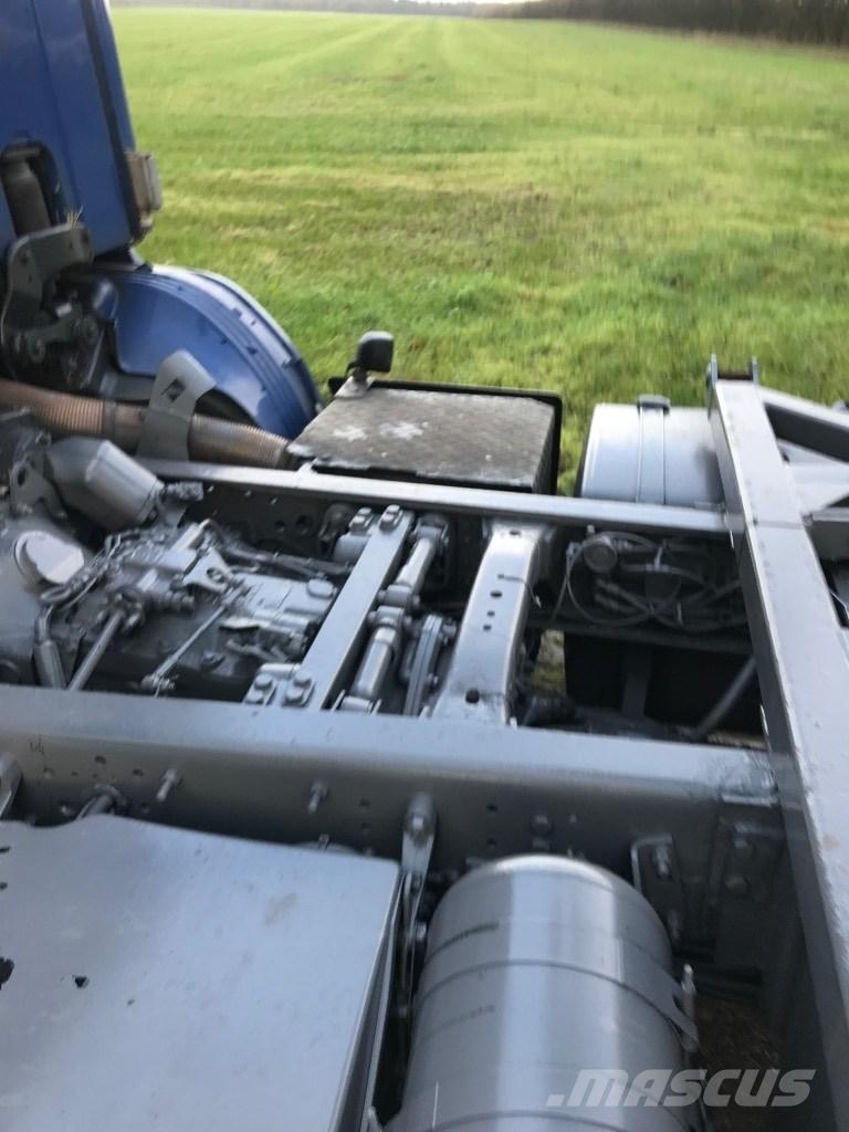 Scania g 124 400 Lastväxlare med kabellift