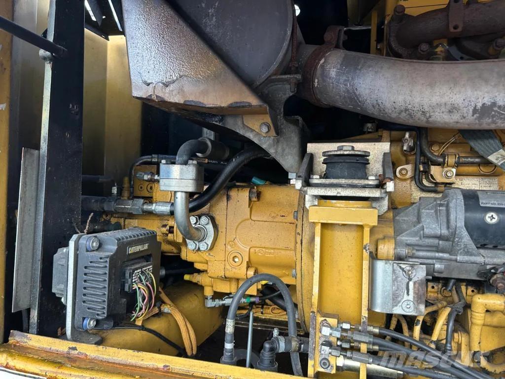 CAT M316D Hjulgrävare