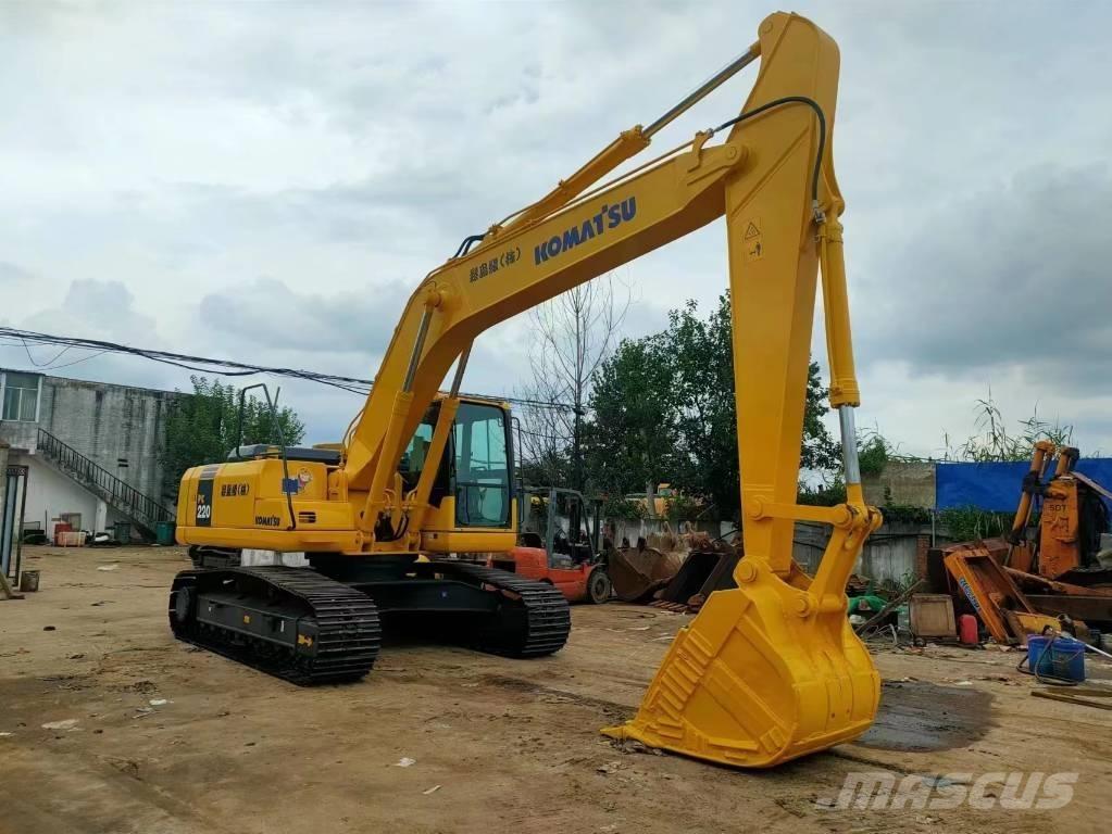 Komatsu PC 220-7 Bandgrävare