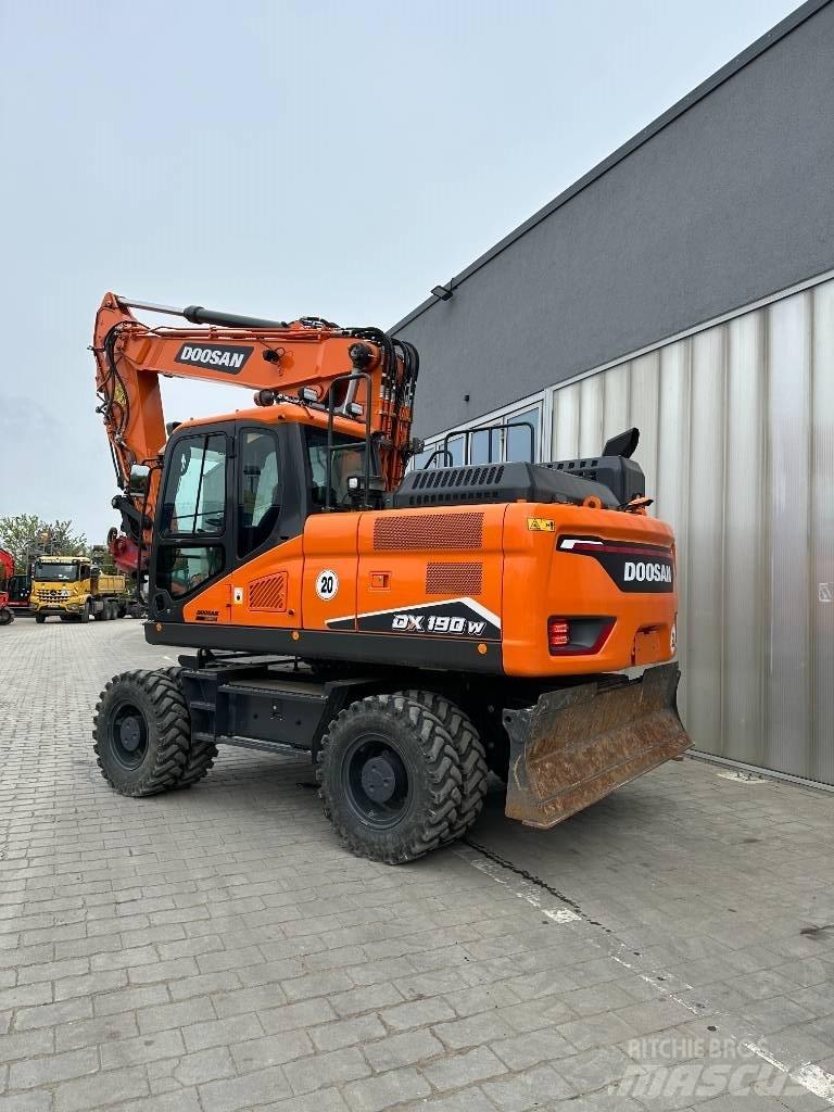 Doosan DX 190 W-7 Hjulgrävare