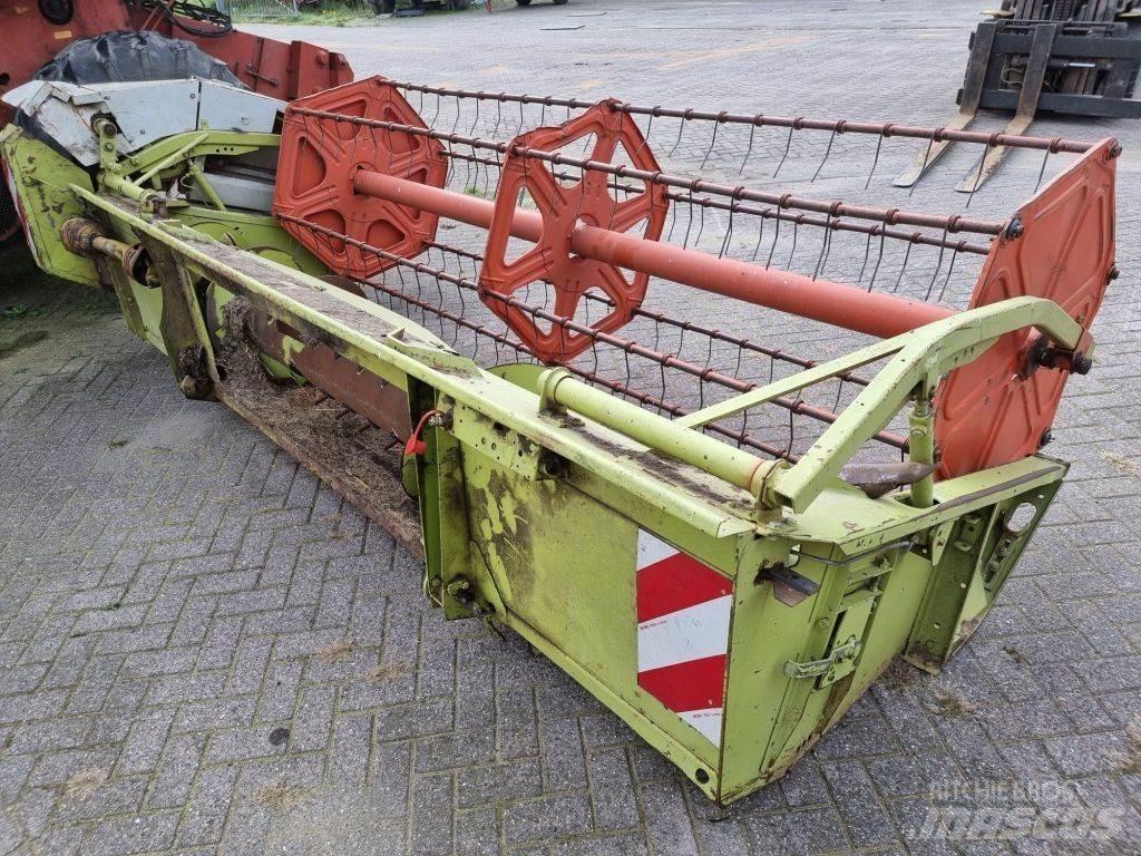 CLAAS 68s Skördetröskor
