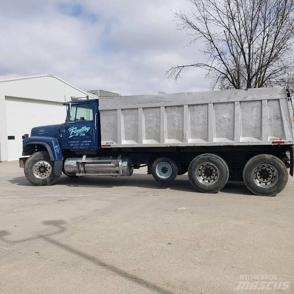 Ford L 9000 Tippbilar