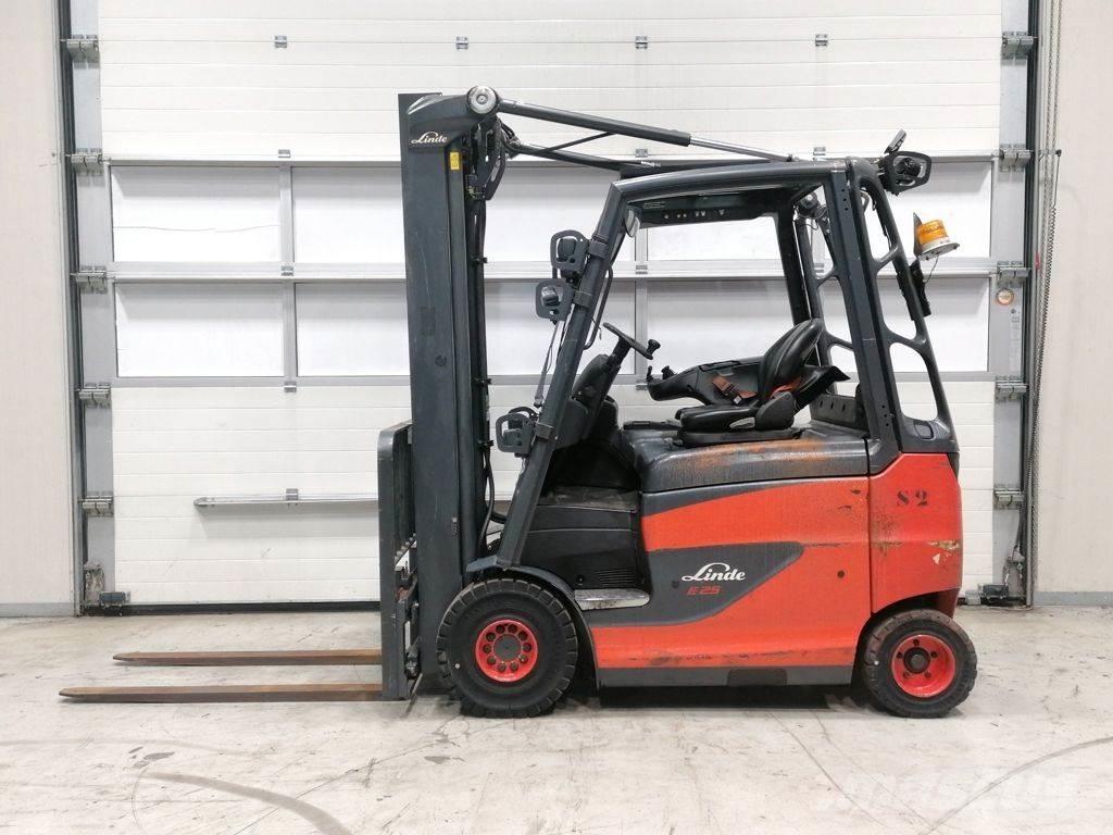 Linde E25H-01/600 Elmotviktstruckar