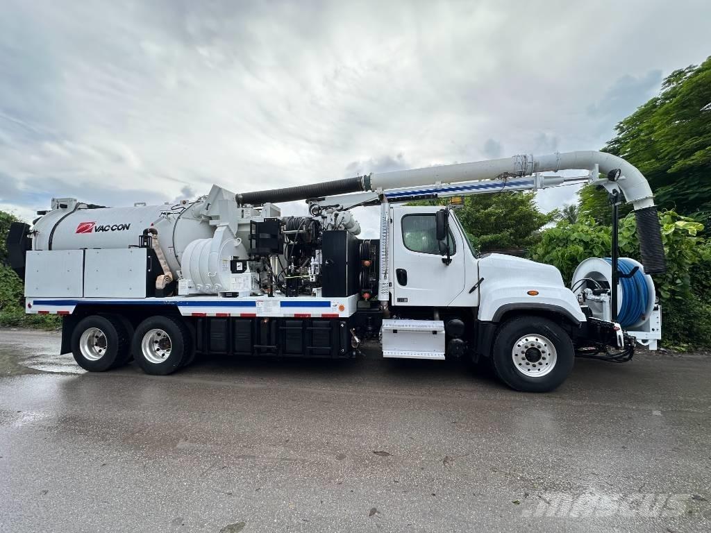 Freightliner 114 SD Slamsugningsbil