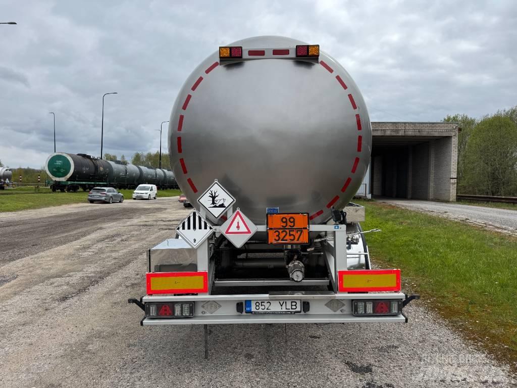 Feldbinder TSA 32.3 Tanksläp