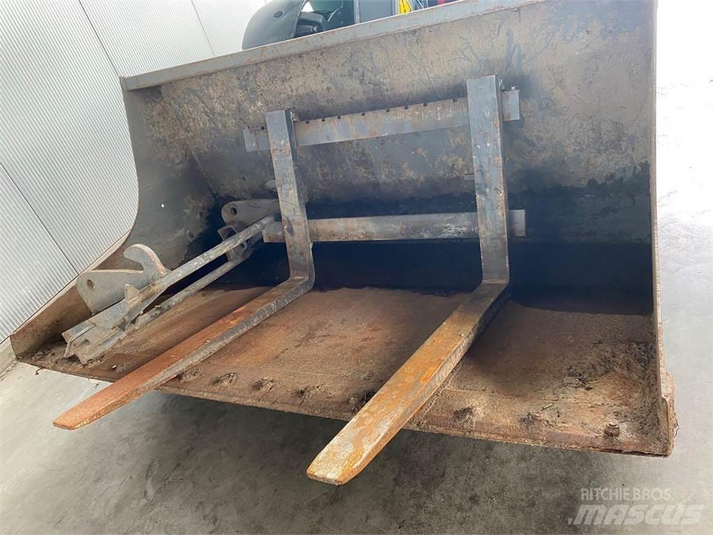 Kramer KT 276 Teleskop bomliftar