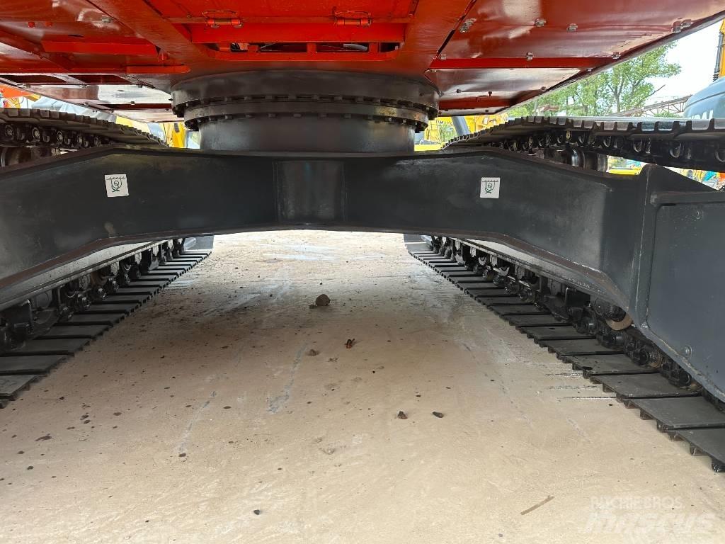 Doosan DX 225 LC-9 Bandgrävare