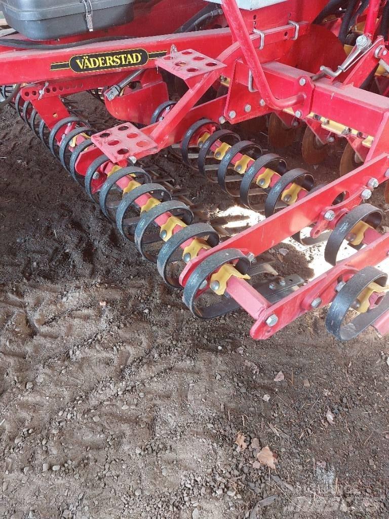 Väderstad Rapid300C Kombisåmaskiner