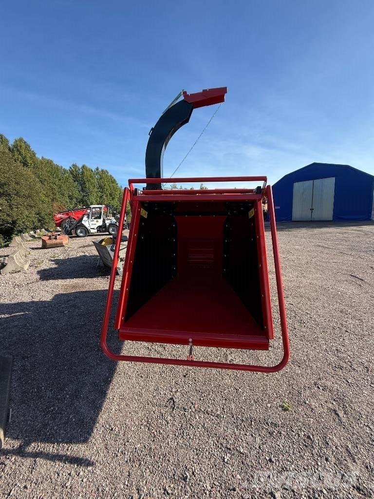 Farmi Forest CH27 Kompakttraktorer