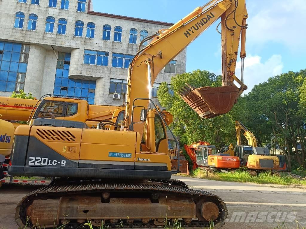 Hyundai R220LC-9 Bandgrävare