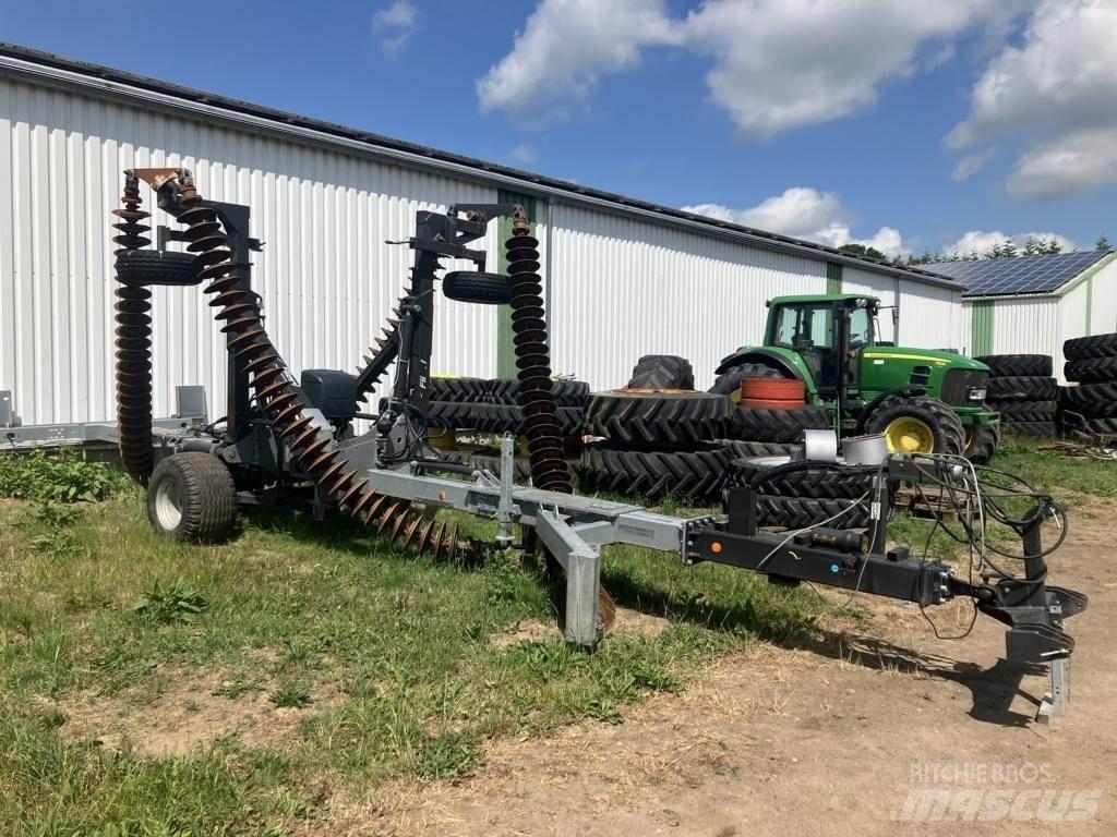 Fliegl KSE 680 Tallriksredskap