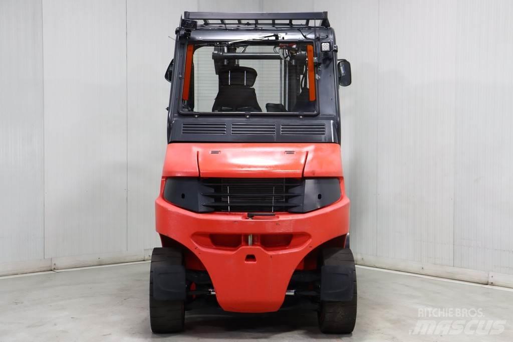 Linde E70-01 Elmotviktstruckar