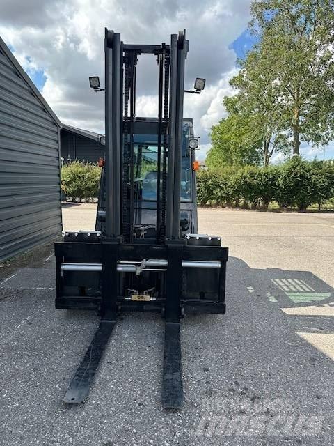 Nissan F50Y Dieselmotviktstruckar