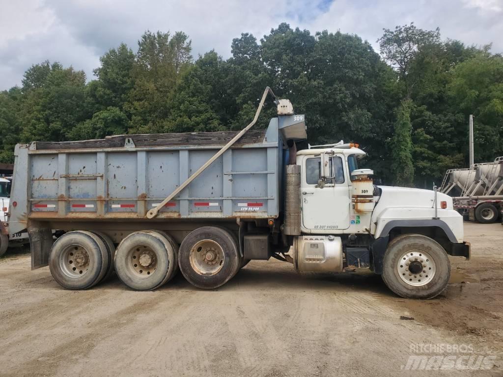 Mack RD688s Tippbilar