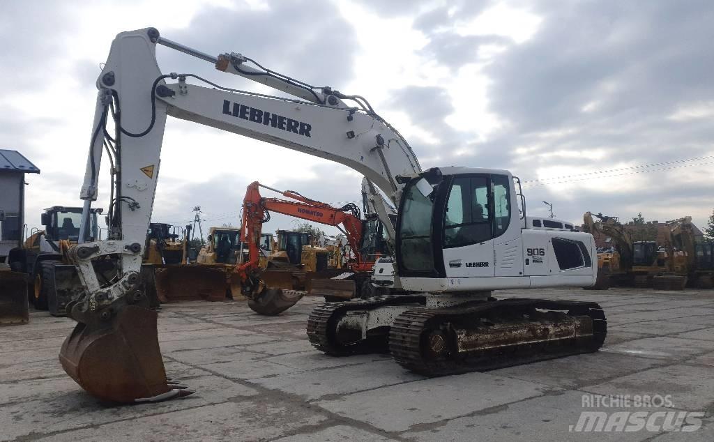 Liebherr R 906 LC Bandgrävare