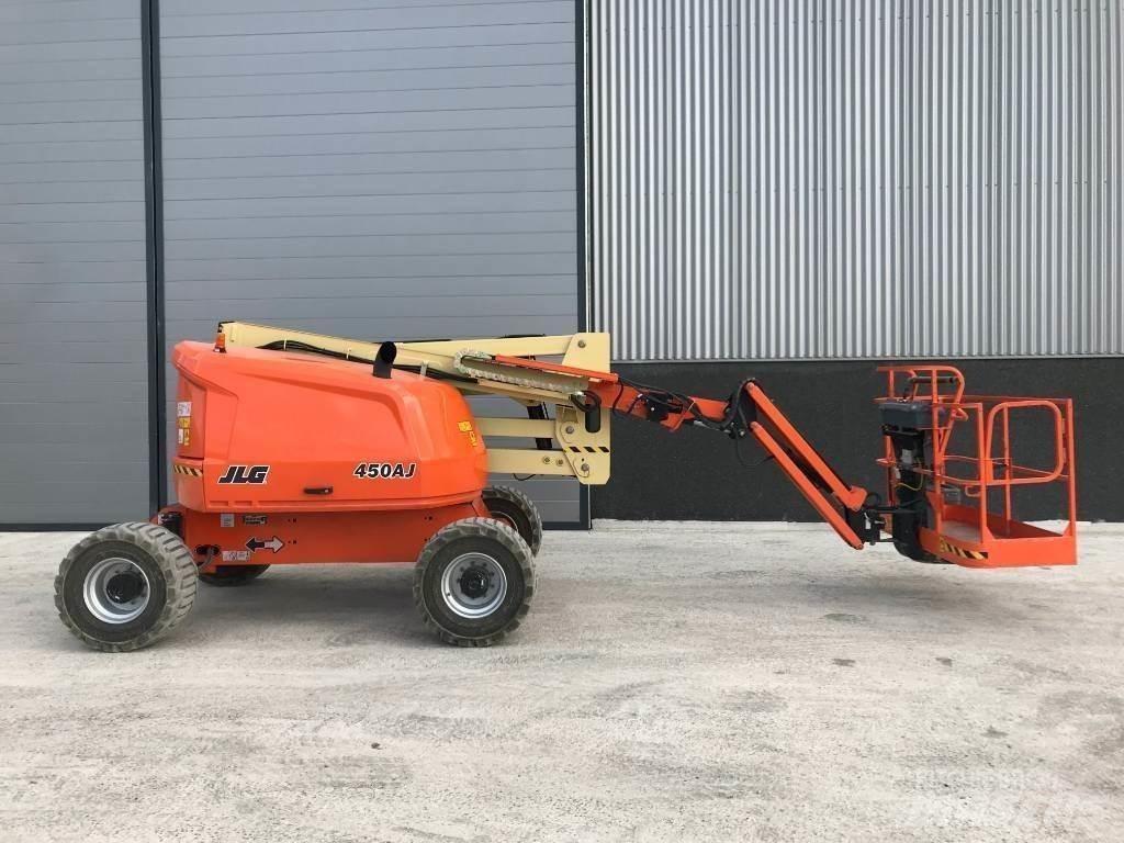 JLG 450 AJ Bomliftar