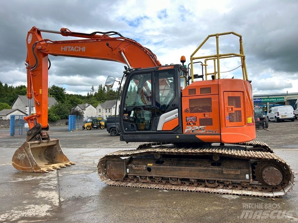 Hitachi ZX225 USLC-7 Bandgrävare