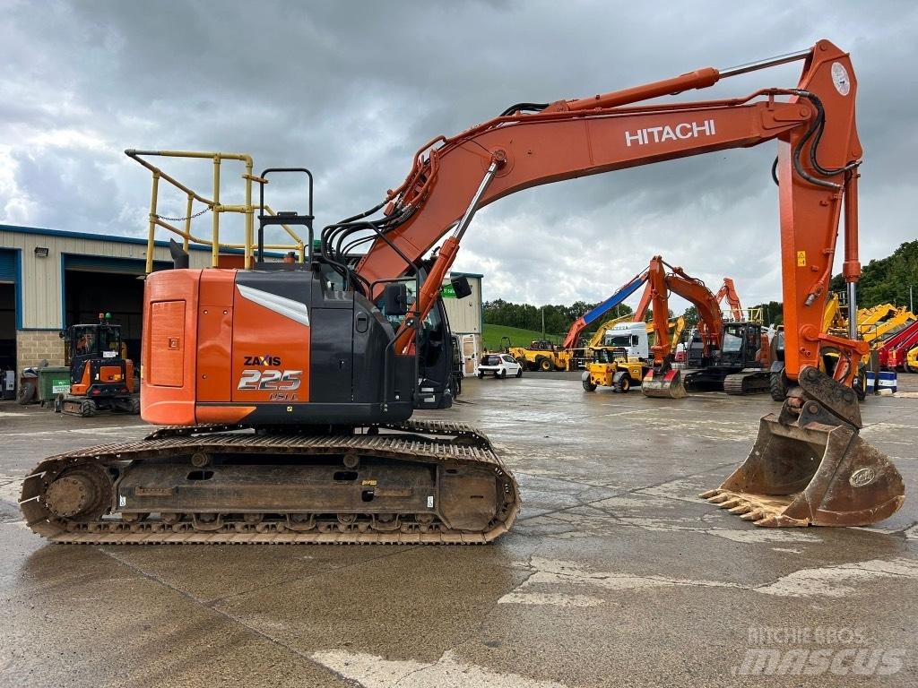 Hitachi ZX225 USLC-7 Bandgrävare