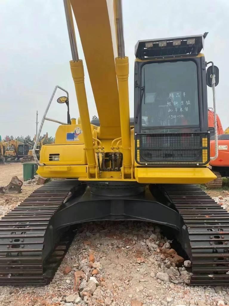 Komatsu PC200-8 Bandgrävare