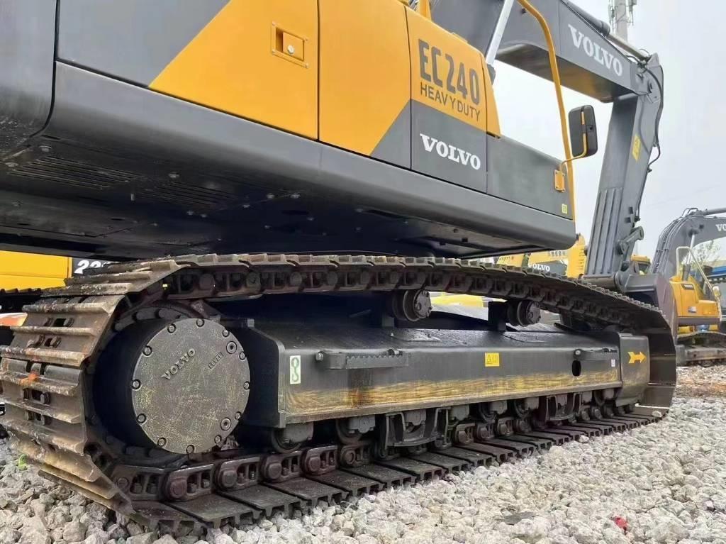 Volvo EC 240 Bandgrävare