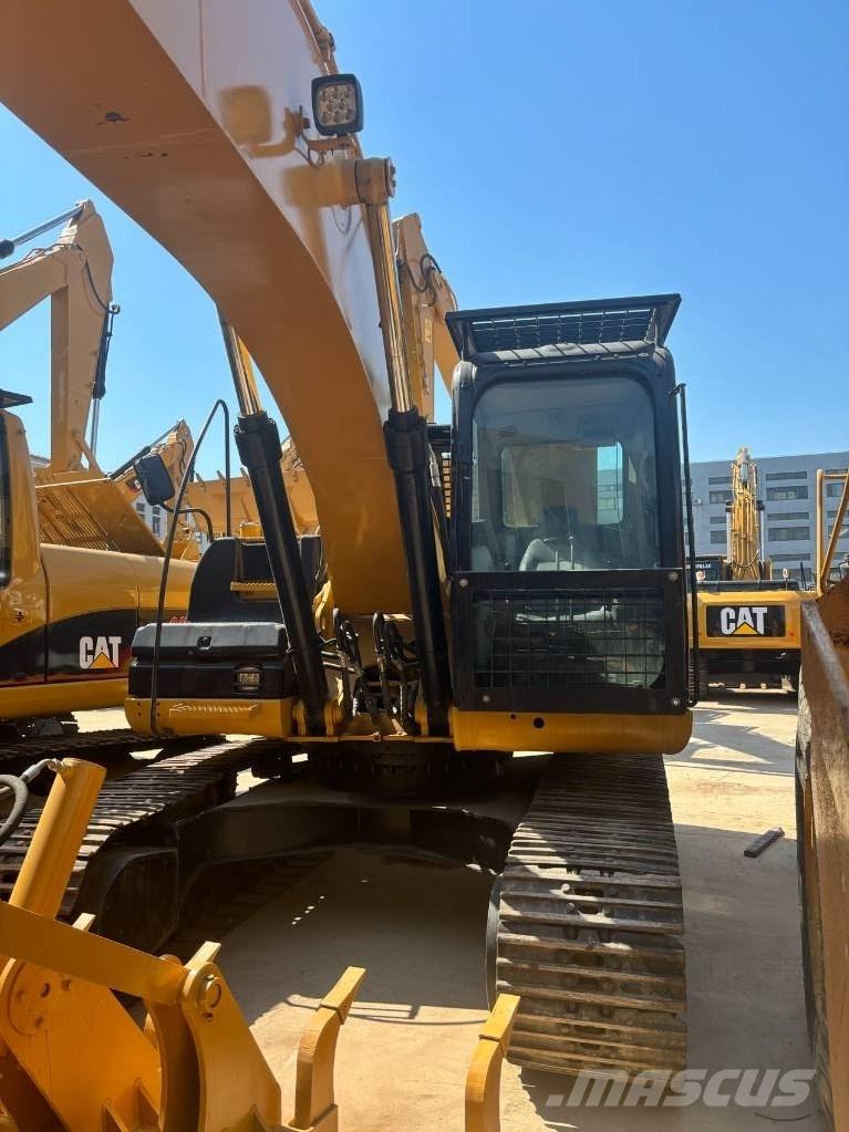CAT 320D Bandgrävare