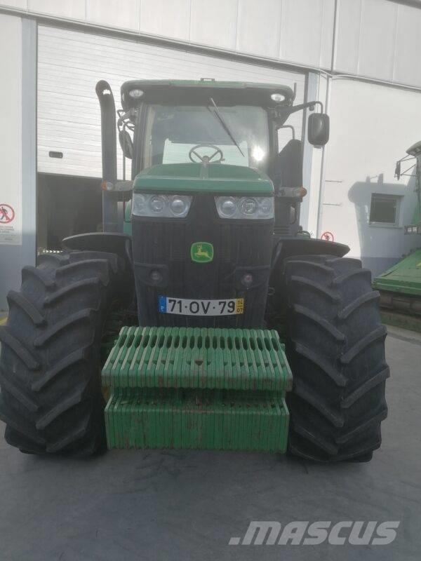 John Deere 7230 R Traktorer