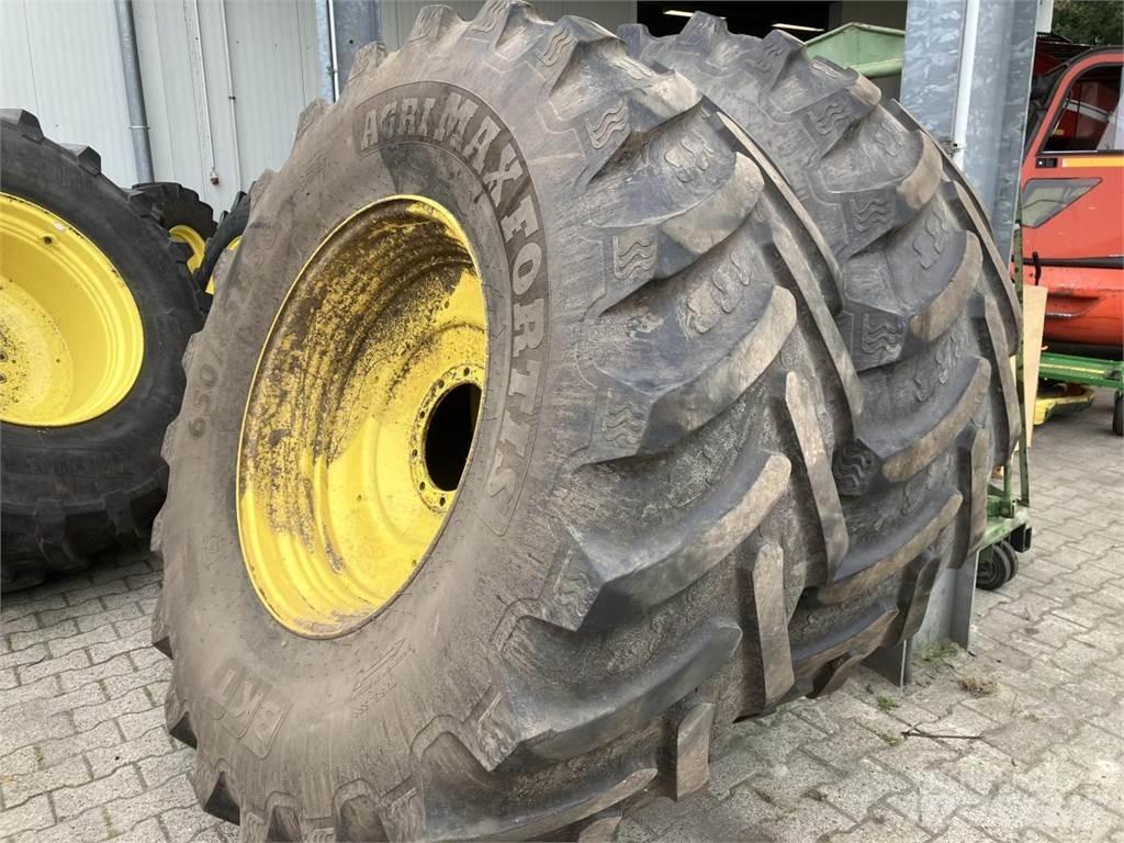 BKT 650/85R38 Däck, hjul och fälgar