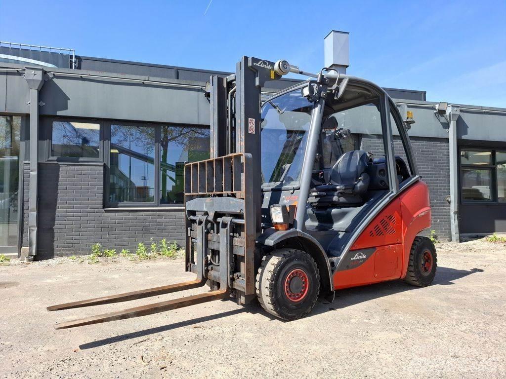 Linde H25T Gasolmotviktstruckar